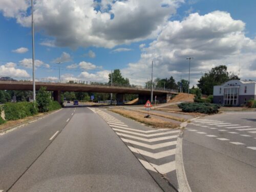 Řidiči, pozor. V pondělí začnou opravy Gočárova okruhu i Malšovického mostu