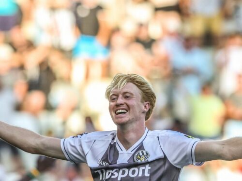 Skvělý Slončík sestřelil Baník. Hradec se výhrou naladil na Besiktas