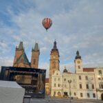 OBRAZEM: Těsně nad Bílou věží. Balóny nabídly jedinečné pohledy na centrum Hradce