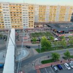 OBRAZEM: Nad Benešovkou se chodilo po lajně, dole hodovali sousedé