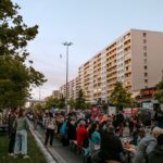 OBRAZEM: Nad Benešovkou se chodilo po lajně, dole hodovali sousedé