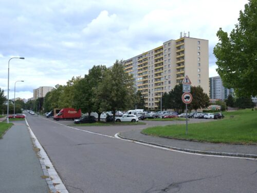 Parkovací dům u Benešovky? Hradec chce vyzkoušet družstevní model