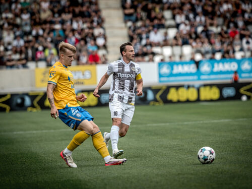 Hořká neděle pod lízátky. Hradec padl s Teplicemi, Daridu vyřadilo zranění