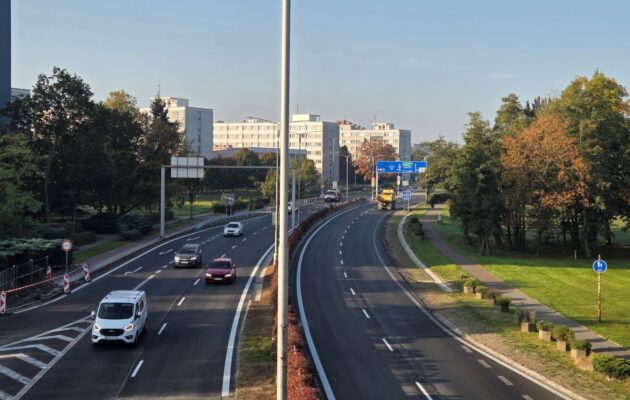 Po 12 týdnech bez omezení. Skončila oprava Gočárova okruhu