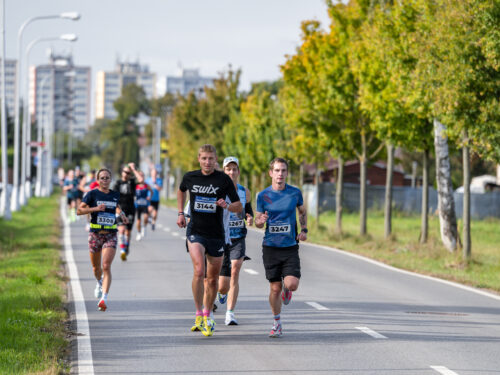 Hradecký půlmaraton, Legiovlak i bitva se Švédy. Kam o víkendu v Hradci a okolí