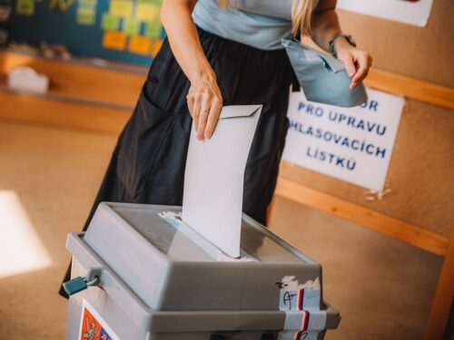Hradec vybírá nové zastupitelstvo. Kdo kandiduje a jak volit?